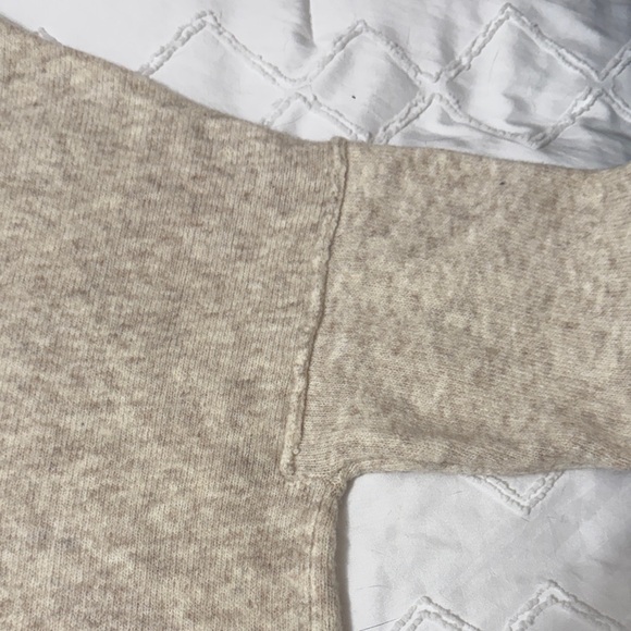 Vince Camuto Women’s Beige Crewneck Sweater - Picture 4 of 4